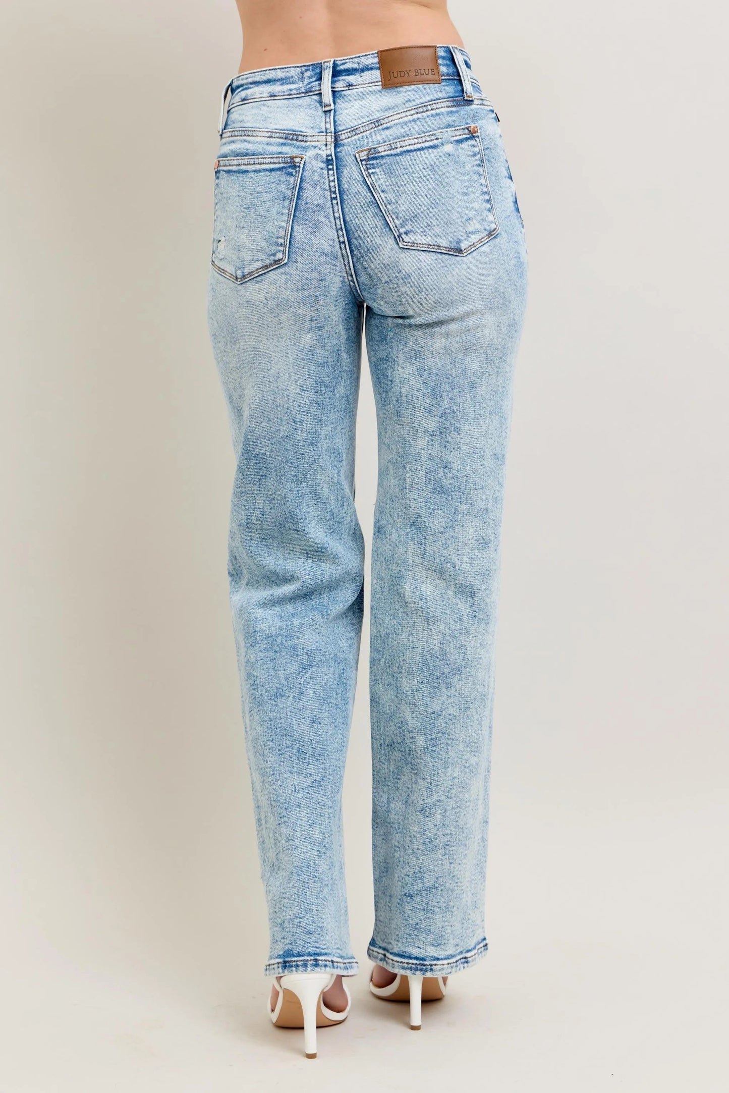 Judy Blue Full Size Hw Mineral Wash Destroy 90's Straight Jeans Plus Size-4